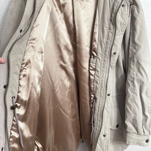 Vintage Urban Equipment Men's Beige Microfiber All Weather Jacket - Size XL - Picture 5 of 6